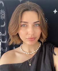 Alt Image